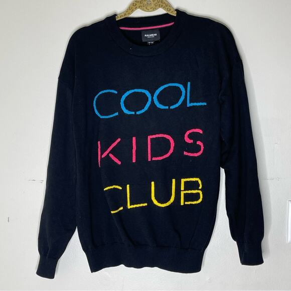 PULL & BEAR Black Multicolor Font ‘Cool Kids Club’ Knit Crew Neck Sweater Large - Picture 1 of 7